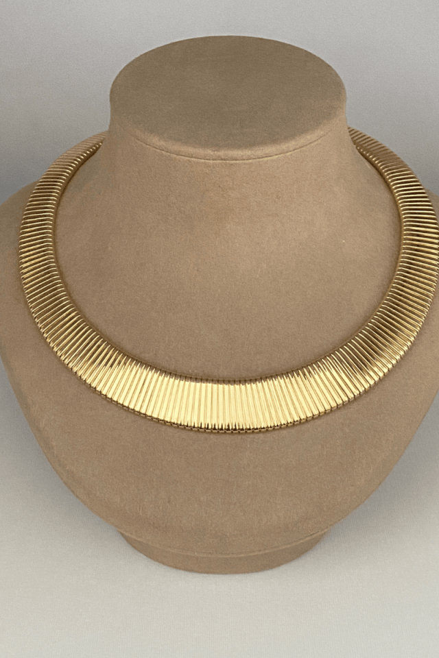 Gold Yassı Kalın Tırtıklı Plaka Kolye