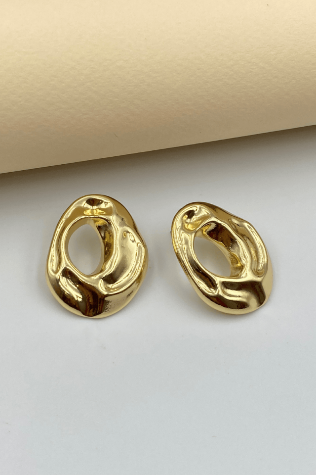 Gold Asimetrik Metal Küpe