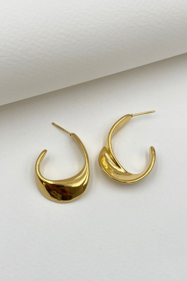 Çelik Gold Kıvrımlı Küpe
