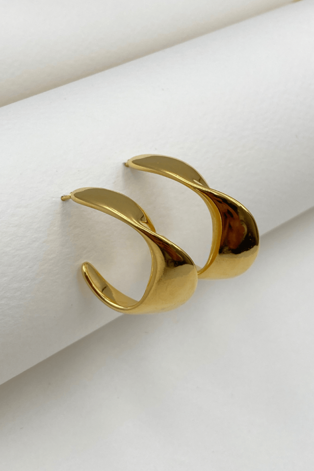 Çelik Gold Kıvrımlı Küpe