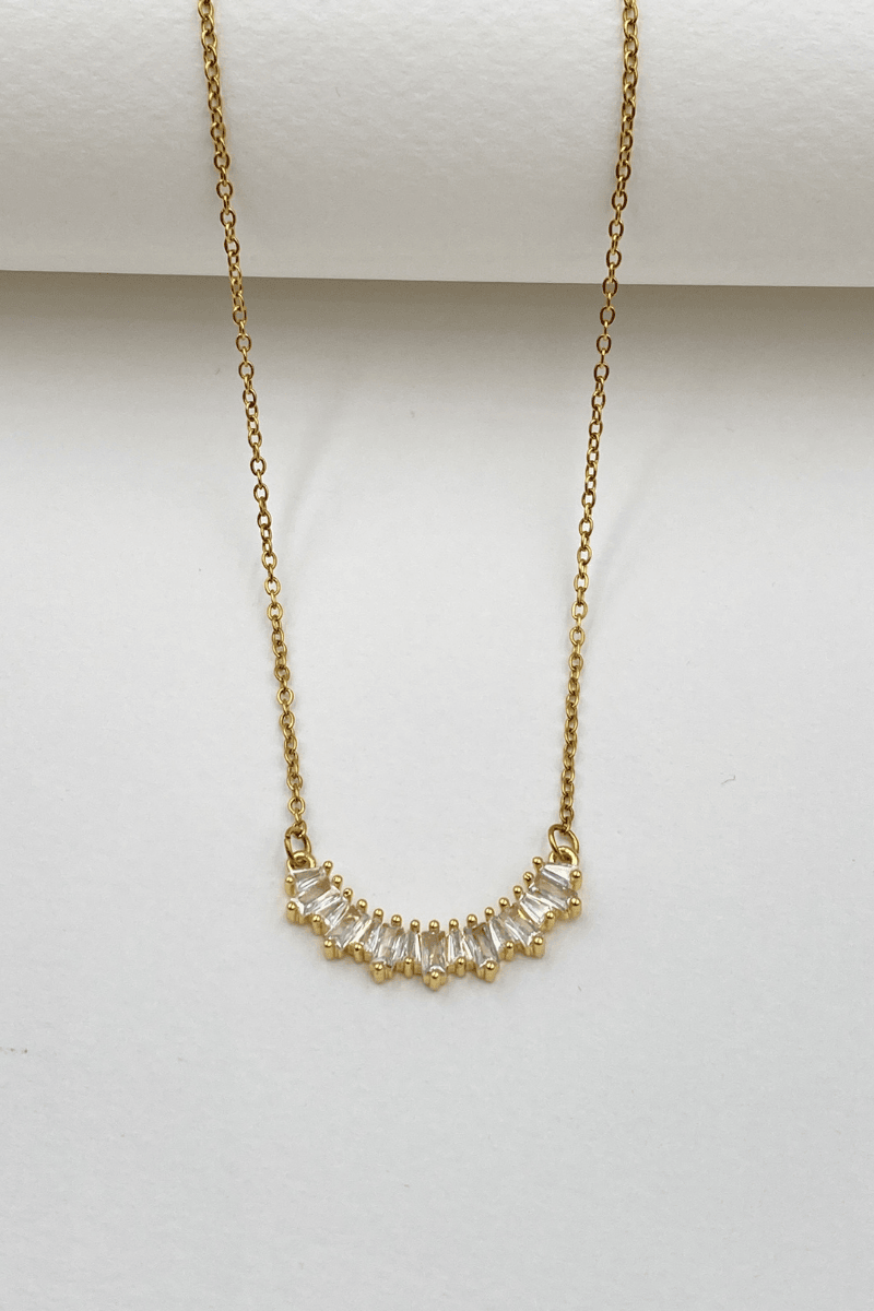 Çelik Gold Baget Taşlı Kolye