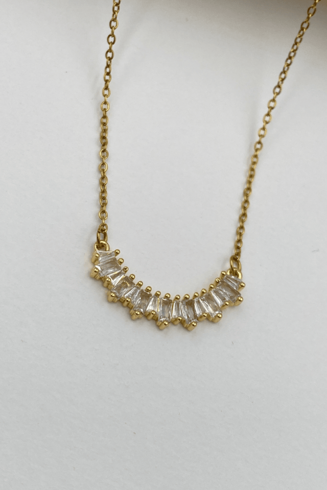 Çelik Gold Baget Taşlı Kolye