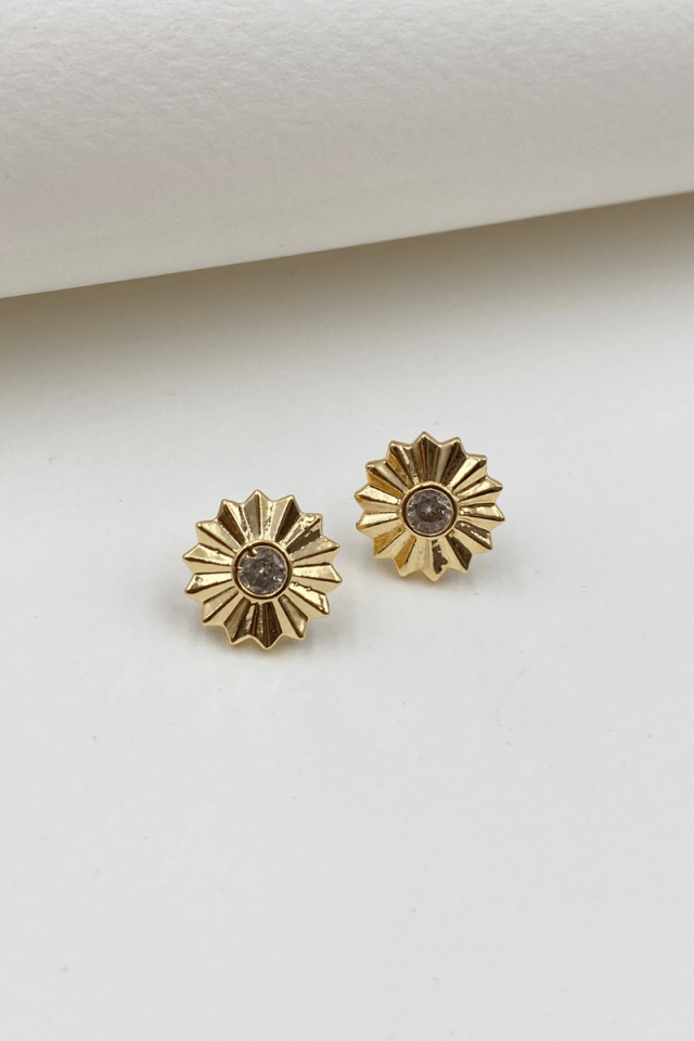 Gold Ortası Taşlı Küçük Boy Çiçek Küpe