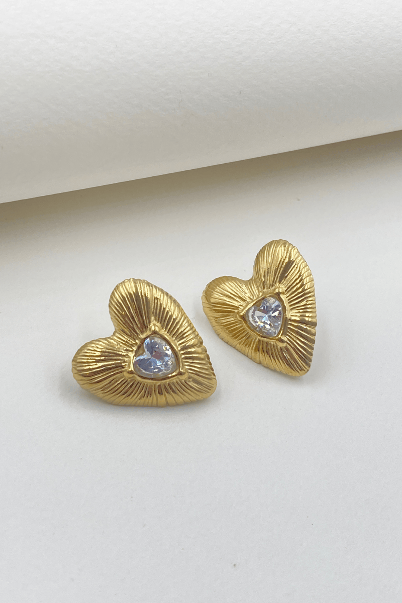 Çelik Gold Taş Detaylı Kalp Küpe