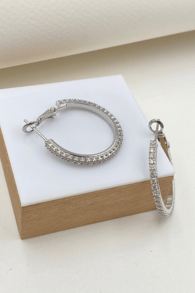 Gümüş 3 Cm Tam Tur Taşlı Halka Küpe