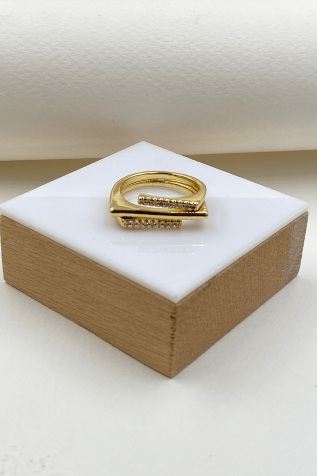 Gold Zirkon Taşlı Yüzük