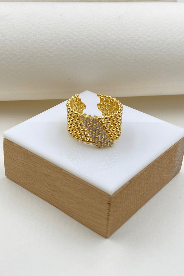 Gold Taşlı Yüzük