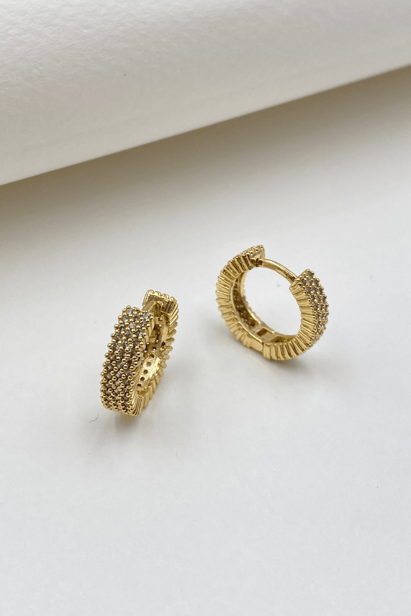 Gold Full Taşlı Dar Halka Küpe