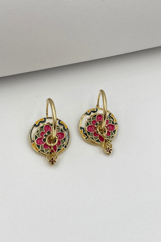 Gold Etnik Charmlı Desenli Küpe