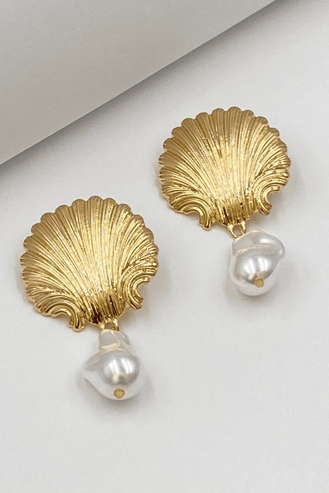 Gold Midye İnci Sallantılı Küpe