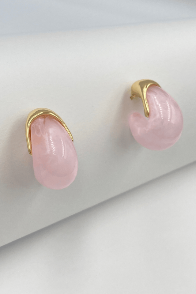 Gold Pembe Kemik Bombeli Küpe