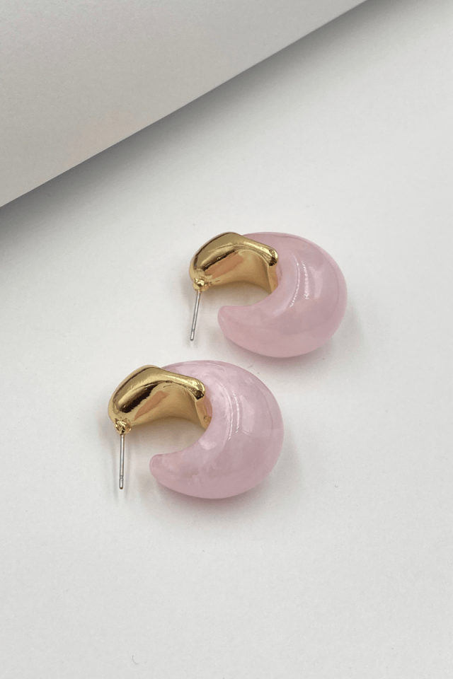 Gold Pembe Kemik Bombeli Küpe