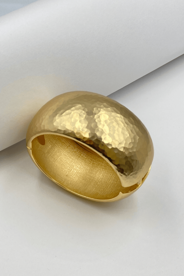 Gold Dövme Dokulu Bombeli Kelepçe