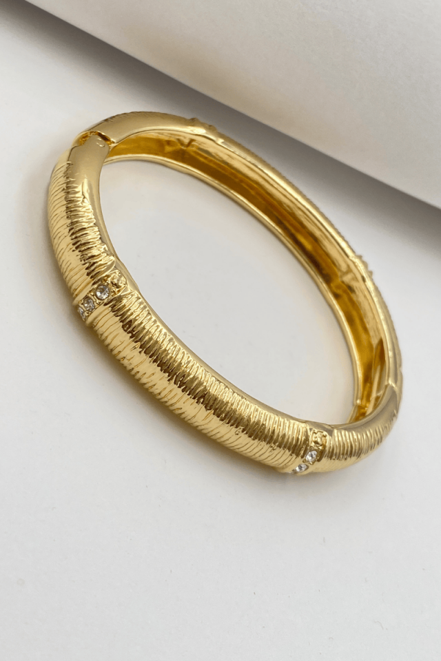 Gold Dokulu Zirkon Taşlı Kelepçe Bilezik